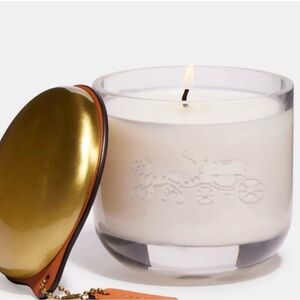 Coach Candle White Holiday Scent w/ Hang Tag NWT in Gift Box